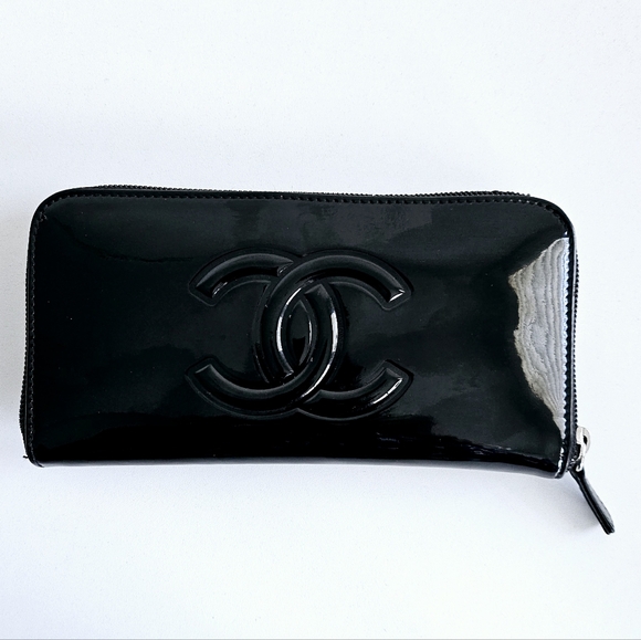 Rare Chanel Black Patent Camellia Floral Zippy Wallet &Key Chain Pouch Charm Set - Picture 8 of 14